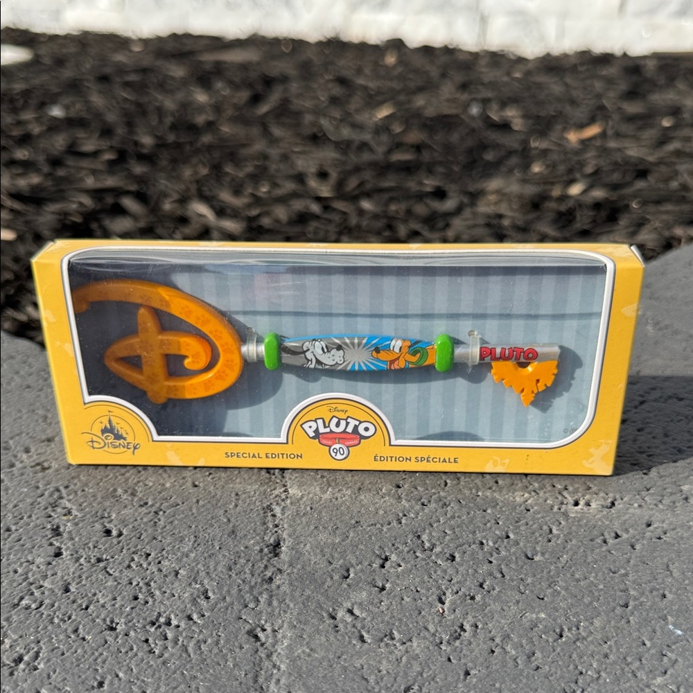 NEW! Pluto Disney Store Collectible Key